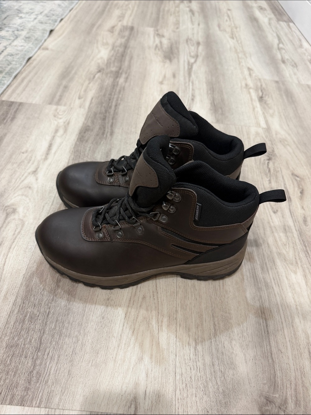 Eddie Bauer Men's Brown Waterproof Hiking Boots - Durable Outdoor Traction s 10